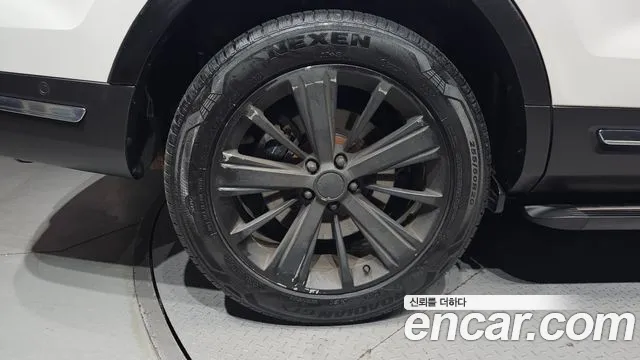 Ford Explorer 2019 thumb 5