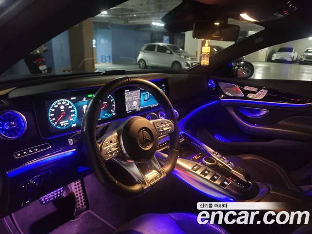 Mercedes-Benz AMG GT 2020 thumb 6
