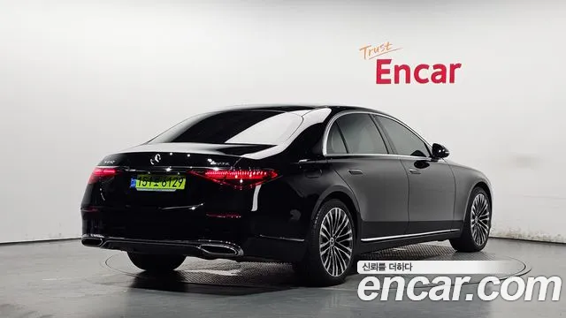 Mercedes-Benz S-Класс 2023 thumb 2
