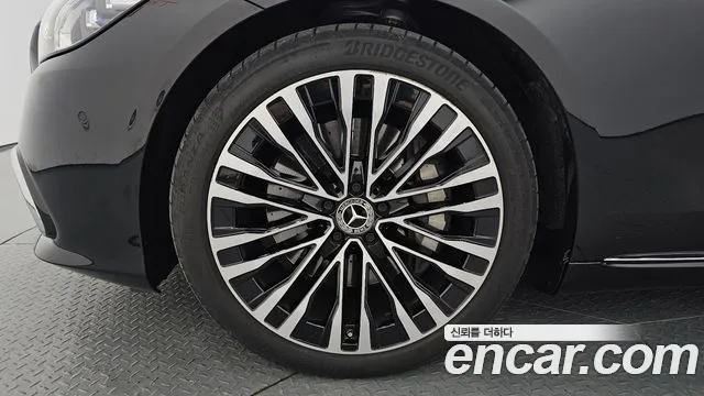 Mercedes-Benz S-Класс 2023 thumb 5