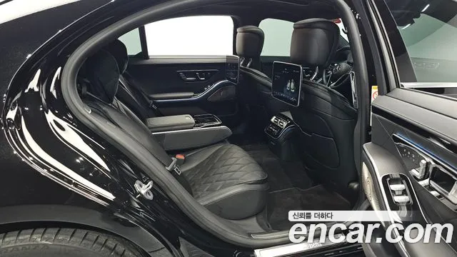 Mercedes-Benz S-Класс 2023 thumb 12