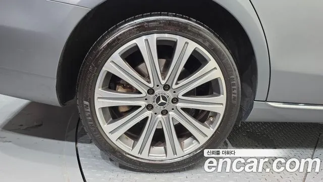 Mercedes-Benz E-Класс 2022 thumb 5