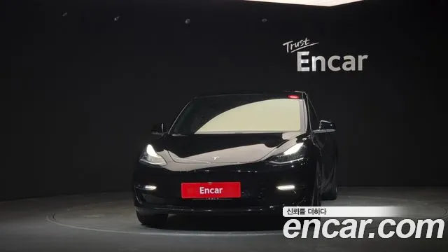 Tesla Model 3 2020 thumb 3