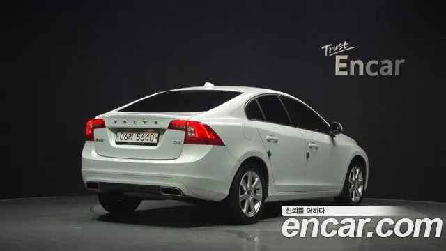 Volvo S60 2018 thumb 2