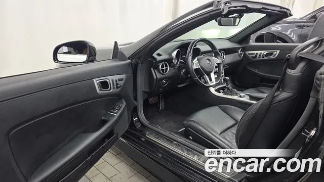 Mercedes-Benz SLK-Class 2012 thumb 10
