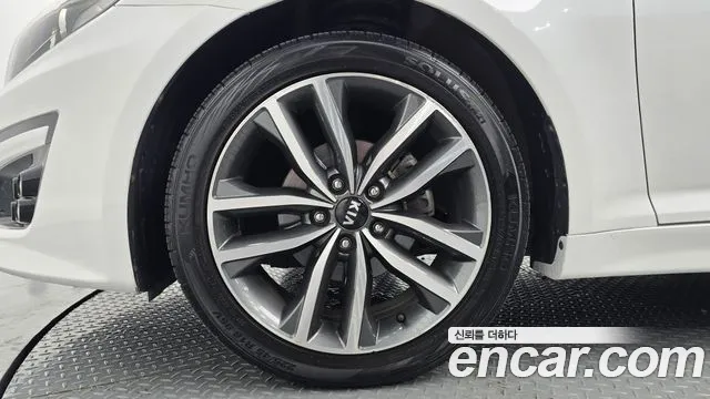 Kia K5 2013 thumb 4