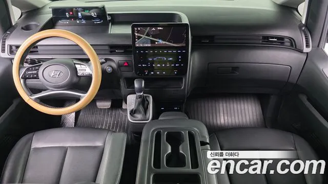 Hyundai Staria 2024 thumb 7
