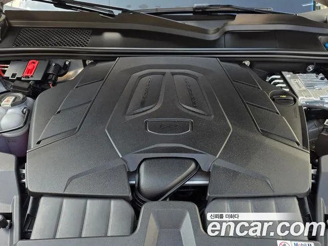 Porsche Cayenne 2024 thumb 6