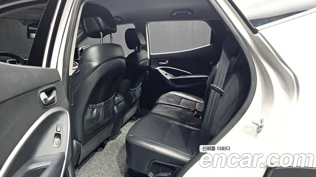 Hyundai Santa Fe 2012 thumb 12