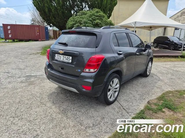 Chevrolet Tracker 2017 thumb 2