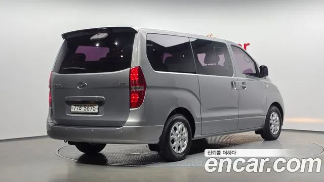 Hyundai Starex 2013 thumb 2