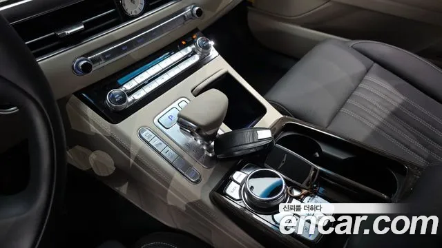 Genesis G90 2020 thumb 9