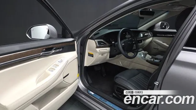 Genesis G90 2020 thumb 10