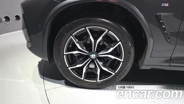BMW X4 2023 thumb 5