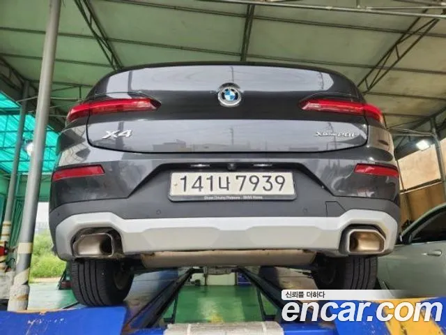 BMW X4 2023 thumb 2