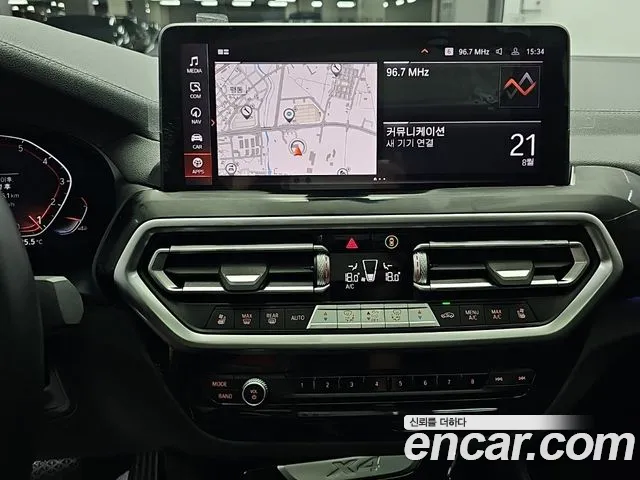 BMW X4 2023 thumb 10