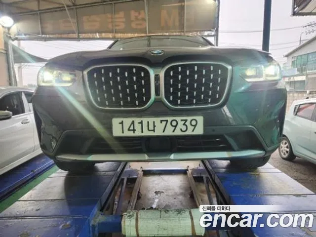 BMW X4 2023 thumb 3