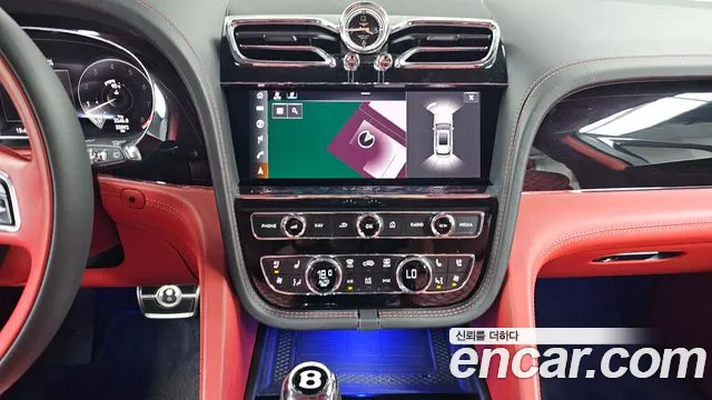 Bentley Bentayga 2023 thumb 11