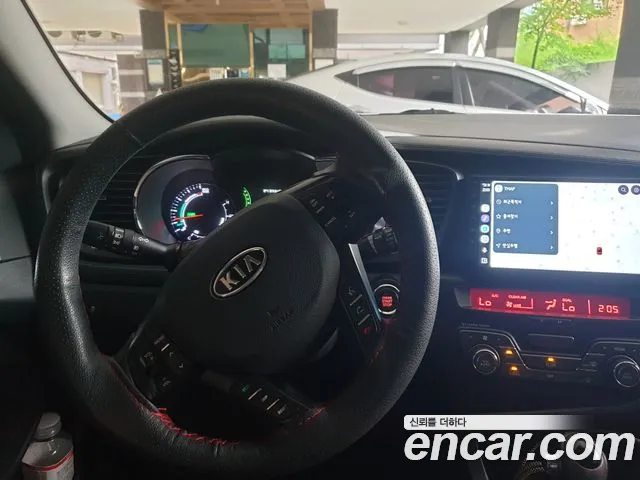 Kia K5 2011 thumb 7