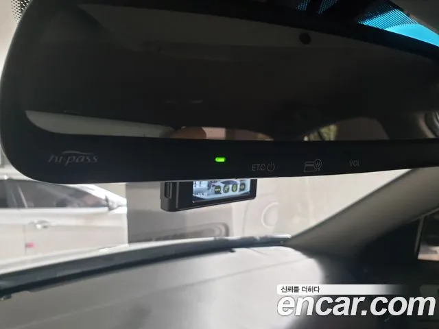 Kia K5 2011 thumb 10