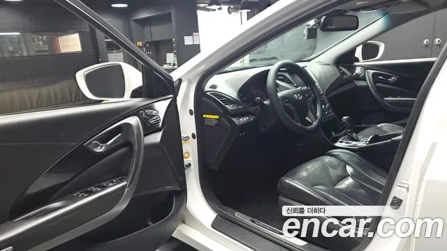Hyundai Grandeur 2014 thumb 10