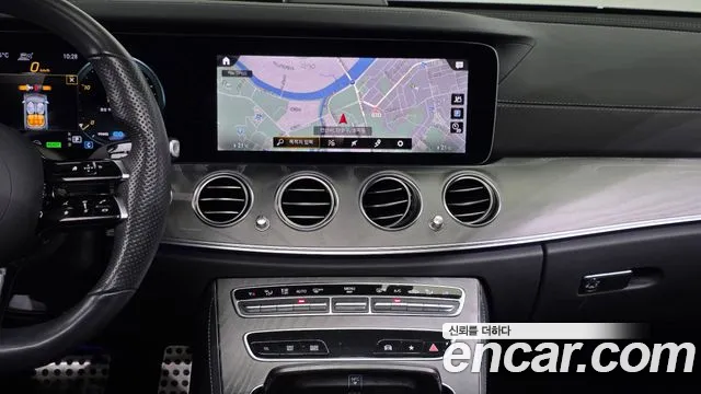 Mercedes-Benz E-Класс 2022 thumb 12