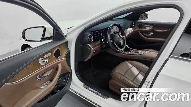 Mercedes-Benz E-Класс 2021 thumb 10