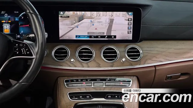 Mercedes-Benz E-Класс 2021 thumb 12