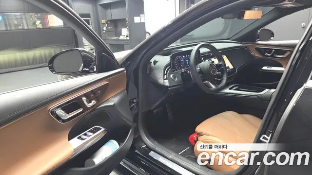 Mercedes-Benz E-Класс 2025 thumb 10