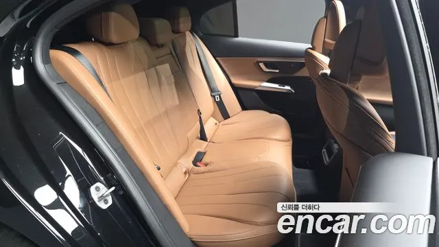 Mercedes-Benz E-Класс 2025 thumb 11