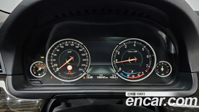 BMW 5 серии 2014 thumb 8