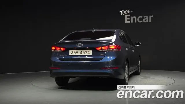 Hyundai Avante 2017 thumb 4