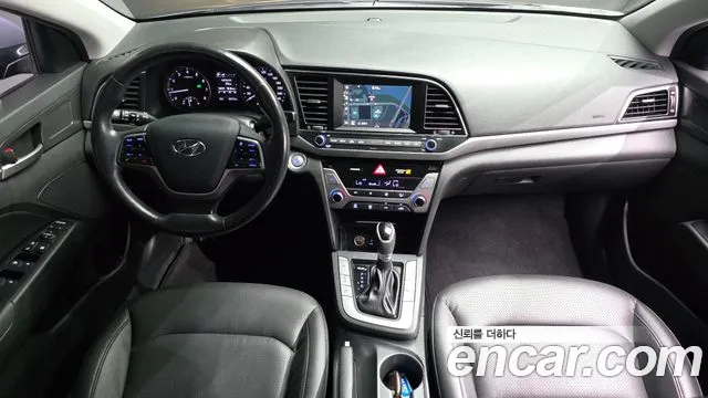 Hyundai Avante 2017 thumb 7