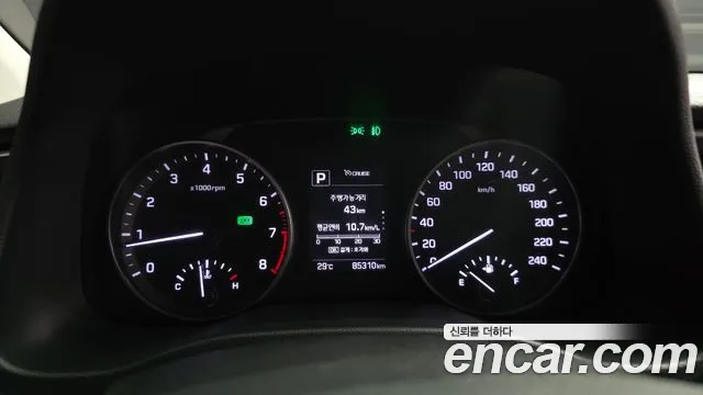 Hyundai Avante 2017 thumb 8