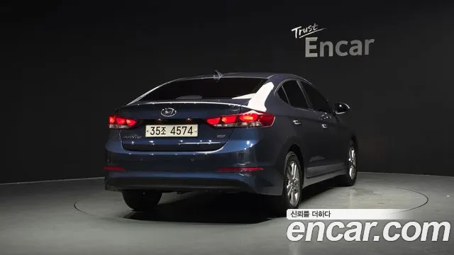 Hyundai Avante 2017 thumb 11