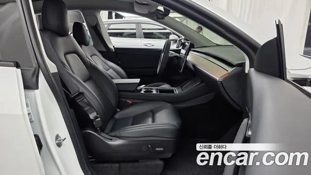 Tesla Model Y 2021 thumb 11
