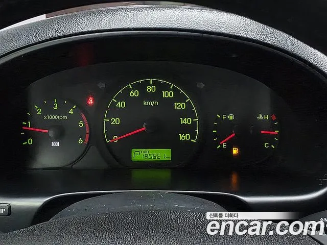 Hyundai Starex 2014 thumb 6