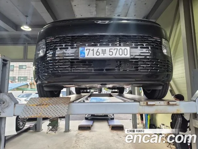 Hyundai Staria 2025 thumb 6
