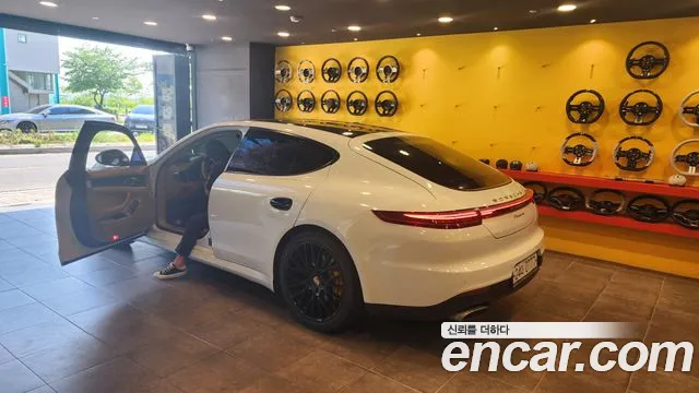 Porsche Panamera 2013 thumb 7