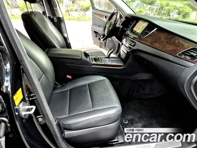 Hyundai Equus 2013 thumb 10