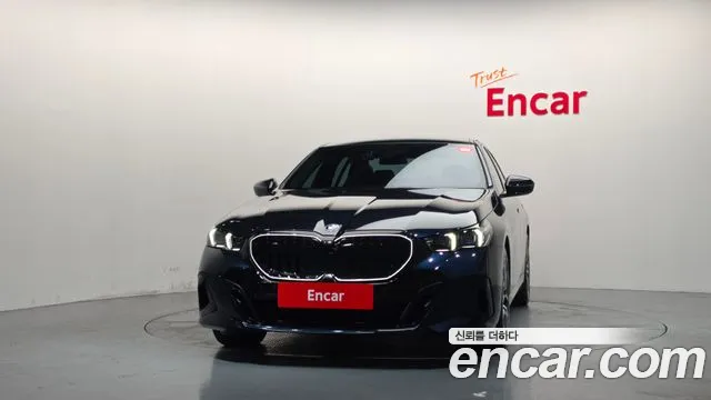 BMW 5 серии 2025 thumb 3