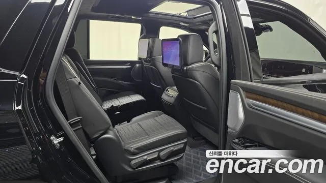 Cadillac Escalade 2025 thumb 10