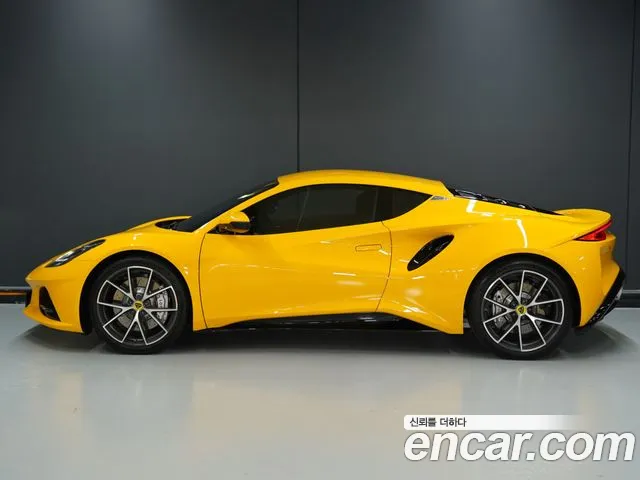 Lotus Emira 2024 thumb 2