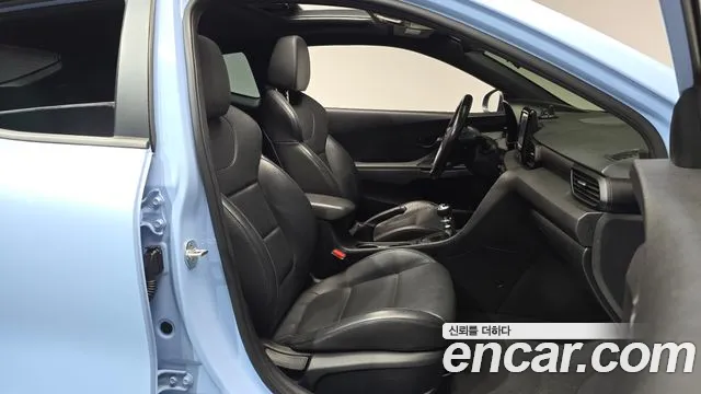 Hyundai Veloster 2018 thumb 11