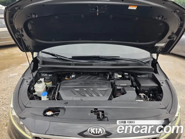 Kia Carnival 2018 thumb 10
