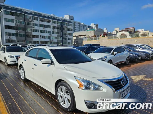 Nissan Altima 2014 thumb 2