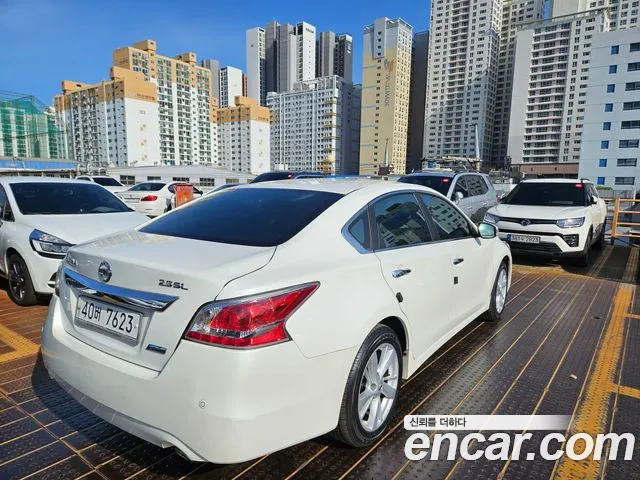 Nissan Altima 2014 thumb 4