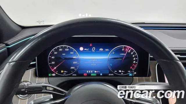 Mercedes-Benz E-Класс 2025 thumb 8