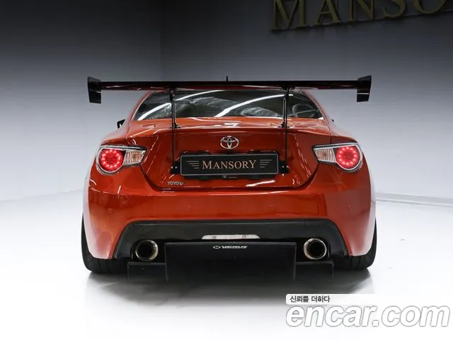 Toyota GT86 2012 thumb 5