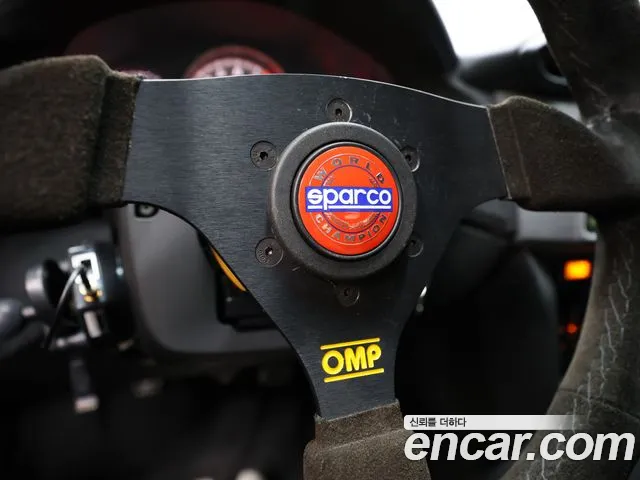 Toyota GT86 2012 thumb 9